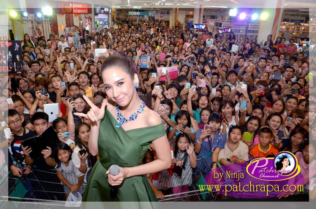 ห้างเตรียมเเตก 7HD Festival เตรียมพบกับ "อั้ม พัชราภา" ขวัญใจคนไทยทั่วประเทศ