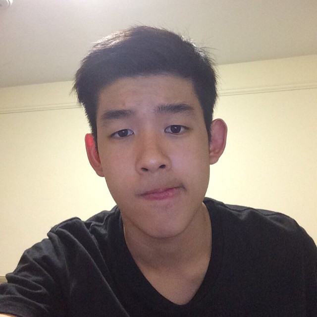 ยั่วให้อยากแล้วจาก ชุดหนุ่มน้อย น่าม่อ