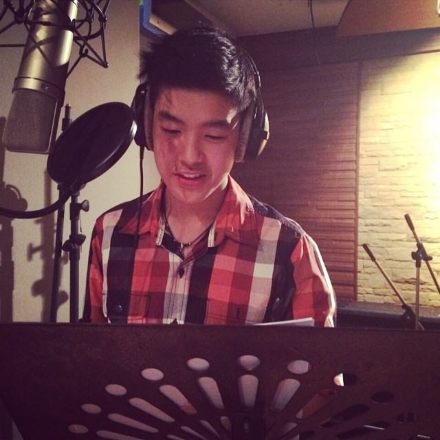 ยั่วให้อยากแล้วจาก ชุดหนุ่มน้อย น่าม่อ