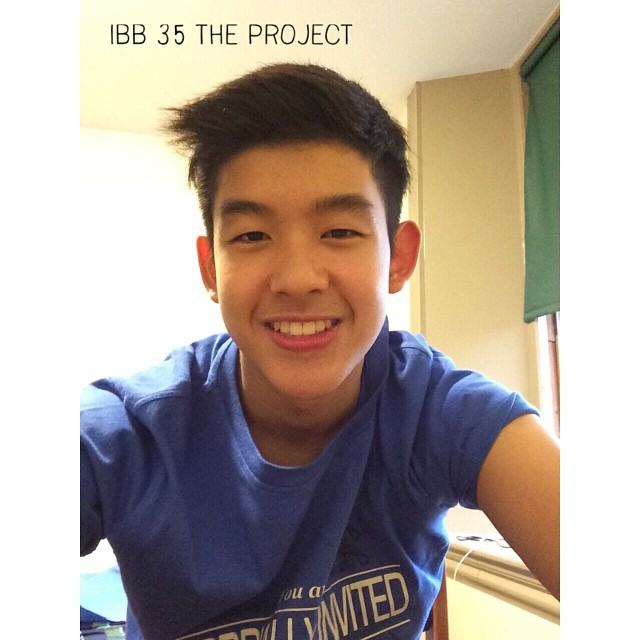 ยั่วให้อยากแล้วจาก ชุดหนุ่มน้อย น่าม่อ