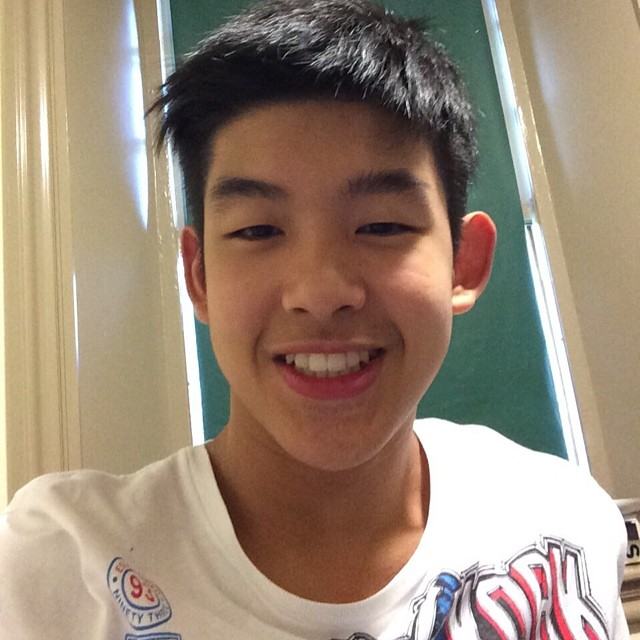ยั่วให้อยากแล้วจาก ชุดหนุ่มน้อย น่าม่อ
