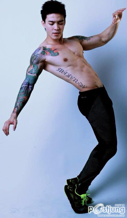 GUYS WITH TATTOOS