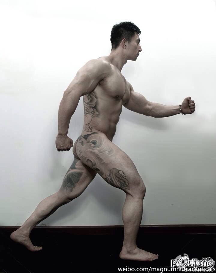 GUYS WITH TATTOOS