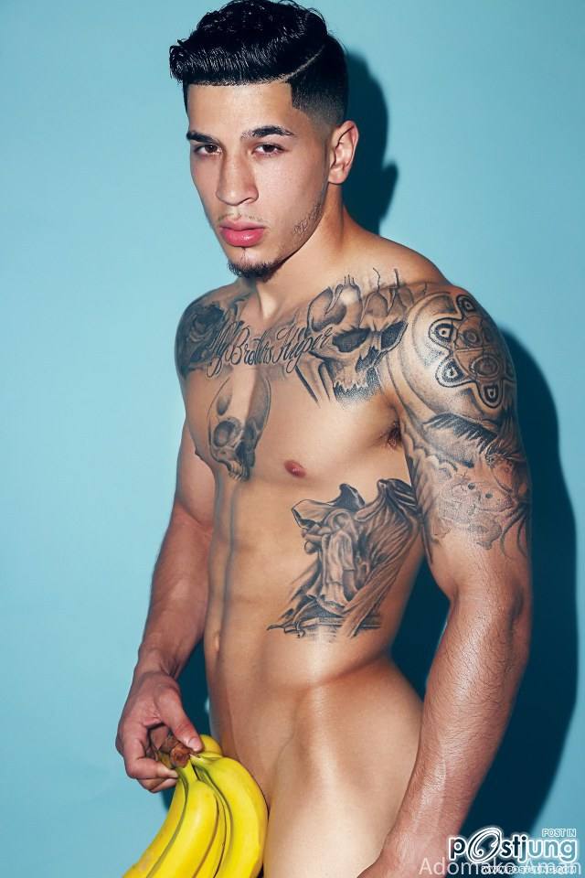 GUYS WITH TATTOOS