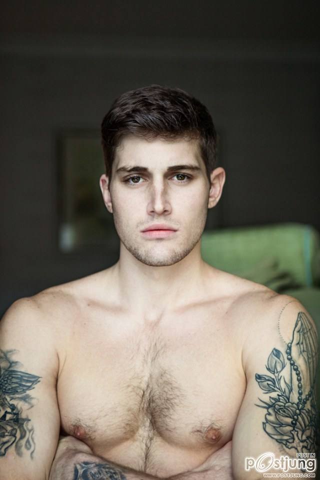 GUYS WITH TATTOOS