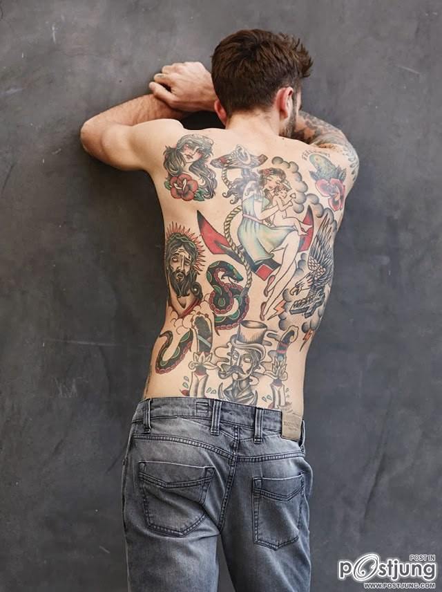 GUYS WITH TATTOOS