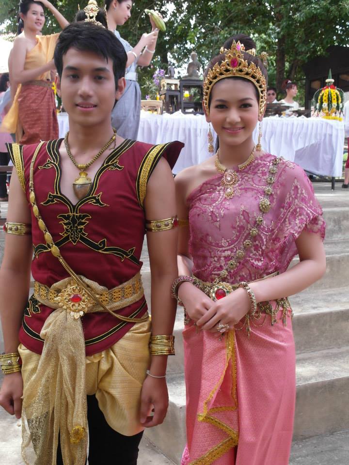 เพชร นพรัตน์ ประเสริฐสุข พระเอกหน้าใหม่ละครพื้นบ้านเรื่อง ยอพระกลิ่น