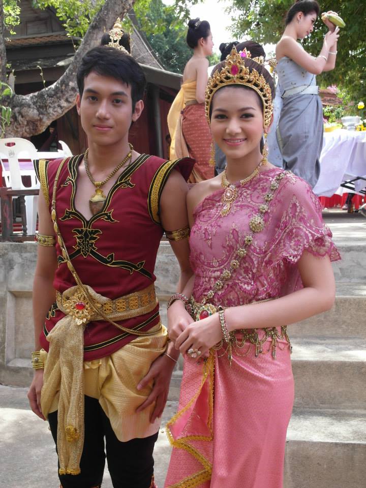 เพชร นพรัตน์ ประเสริฐสุข พระเอกหน้าใหม่ละครพื้นบ้านเรื่อง ยอพระกลิ่น
