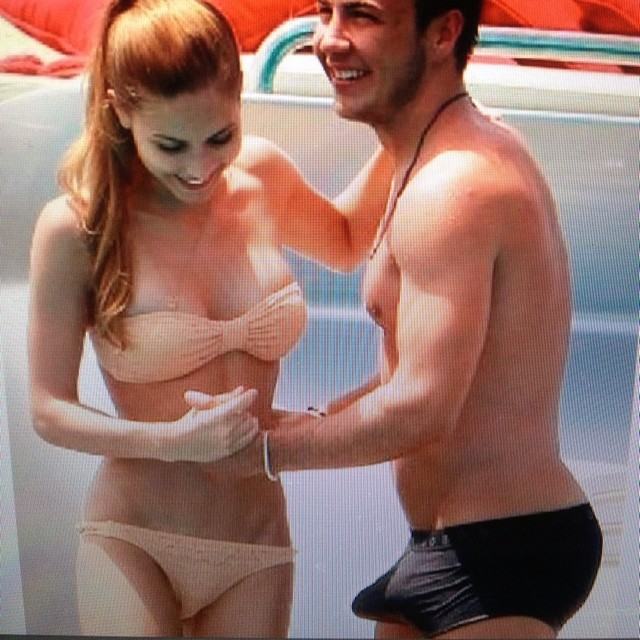 Mario G&ouml;tze  นักเตะเยอรมันที่ยิงประตู ทำให้ทีมเยอรมันคว้าแชมป์โลก