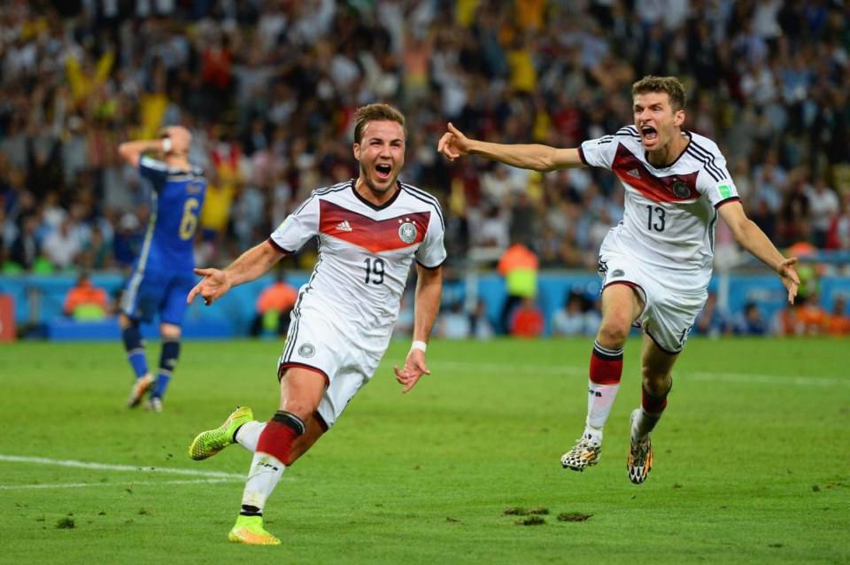 Mario G&ouml;tze  นักเตะเยอรมันที่ยิงประตู ทำให้ทีมเยอรมันคว้าแชมป์โลก