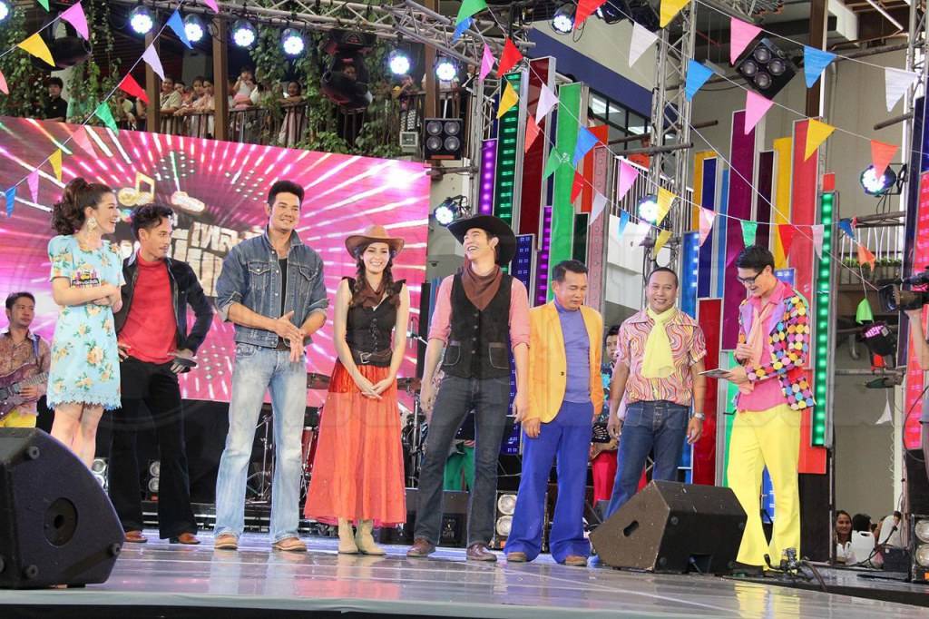 ทีมนักแสดงจากเรื่อง เพลงรักผาปืนแตก