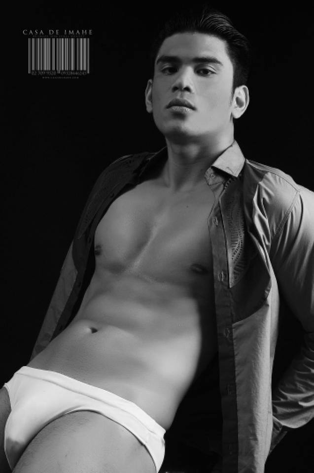 หล่อหน้าคม