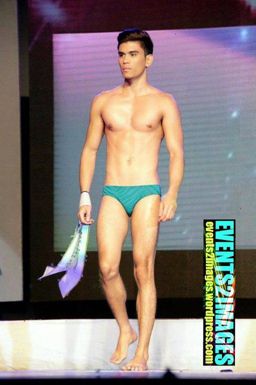 หล่อหน้าคม