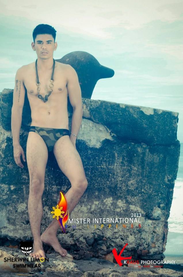 หล่อหน้าคม