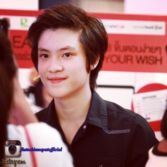 ดาราเด็กคนนี้ โตมาหล่อ น่ารักมากก