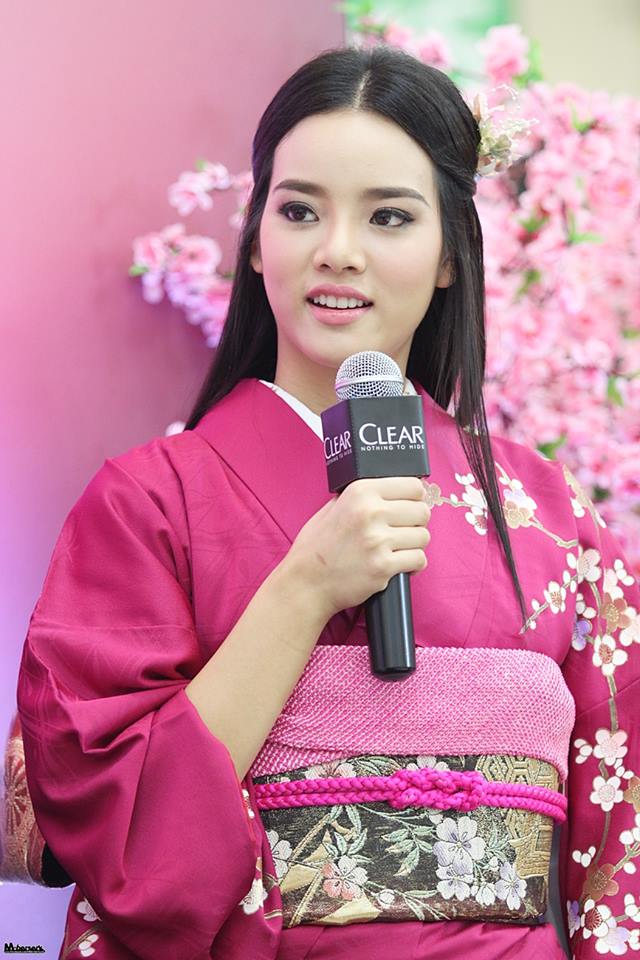 วาววา ณิชารีย์