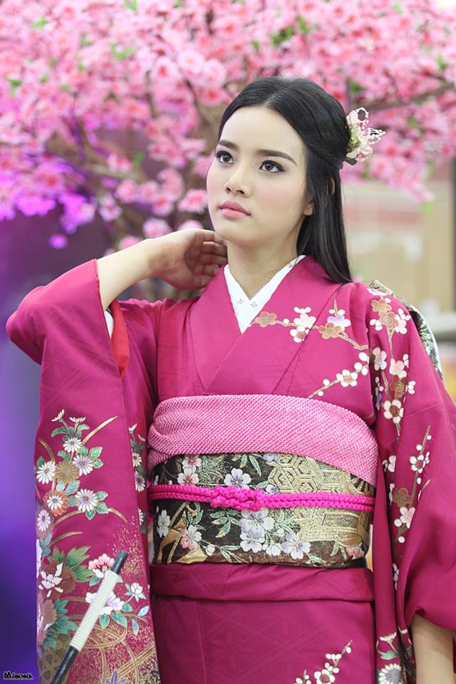 วาววา ณิชารีย์