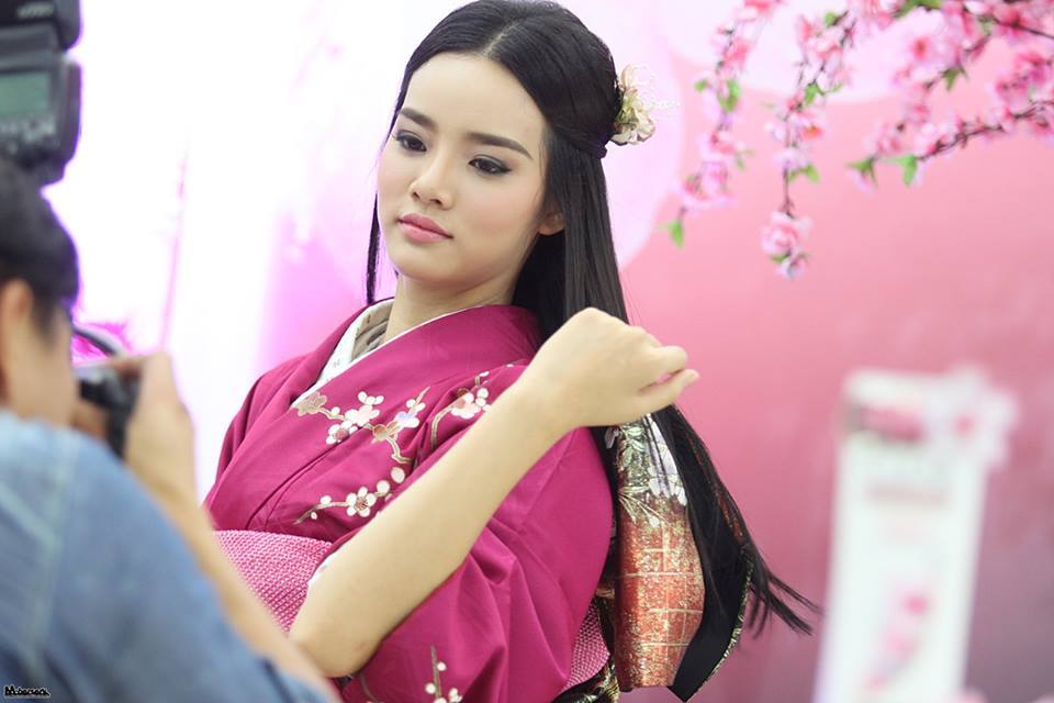วาววา ณิชารีย์