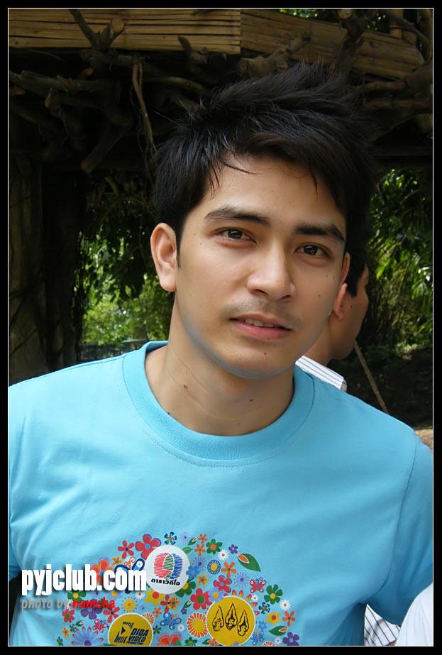 พระเอกละครพื้นบ้าน