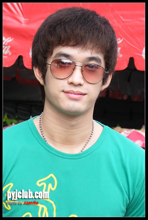 พระเอกละครพื้นบ้าน