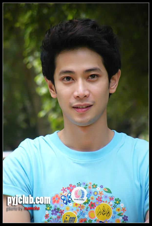 พระเอกละครพื้นบ้าน