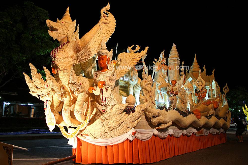 รางวัลรองชนะเลิศอันดับ 2 ต้นเทียนพรรษา ประเภทติดพิมพ์ ขนาดใหญ่ ได้อแก่ วัดแจ้ง