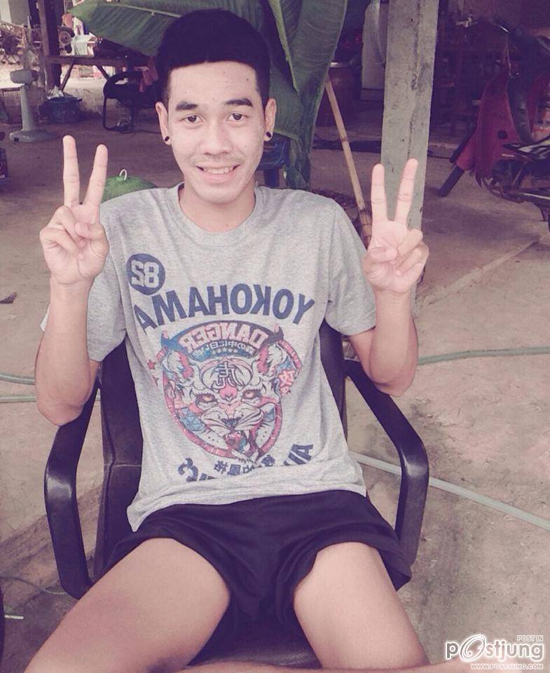 หนุ่มหล่อ Tee Jetsada