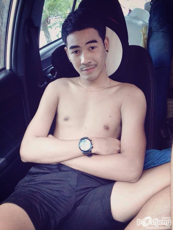 หนุ่มหล่อ Tee Jetsada