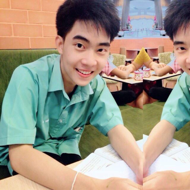 เด็ก ๆ นักเรียนวัยกำลังน่ารัก