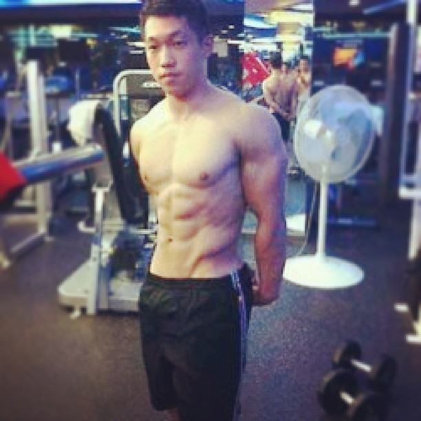 ส่งตรงจากยิม ไม่แซบให้ใช้เท้าเขี่ยยอดหน้าเลย @บารวี 180