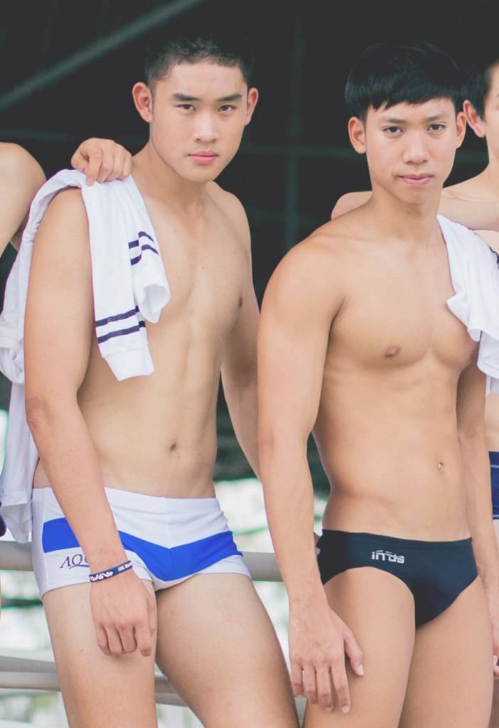 เต็มๆแซ่บๆๆ นักแสดงวัยรุ่น มัธยมกรุบกรอบ จาก Love Sick โชว์กางเกงว่ายน้ำ เป้าตุงหลายคนเลย