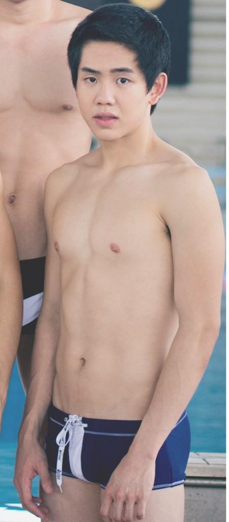 เต็มๆแซ่บๆๆ นักแสดงวัยรุ่น มัธยมกรุบกรอบ จาก Love Sick โชว์กางเกงว่ายน้ำ เป้าตุงหลายคนเลย