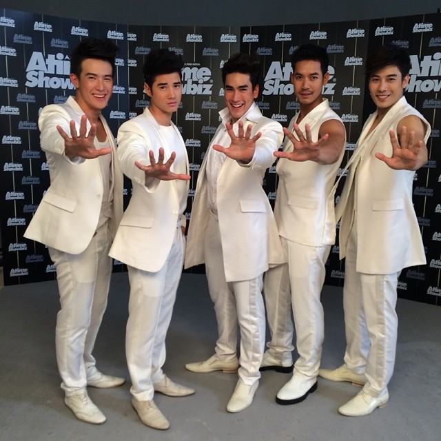 เตรียมเสียงกรี๊ดให้พร้อมกับ "Give me 5 : Concert rate A" 5หนุ่ม เวียร์ มาริโอ้ ณเดชน์ เคน เจมส์