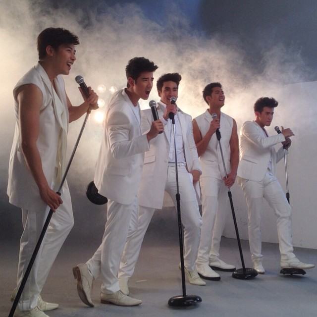 เตรียมเสียงกรี๊ดให้พร้อมกับ "Give me 5 : Concert rate A" 5หนุ่ม เวียร์ มาริโอ้ ณเดชน์ เคน เจมส์