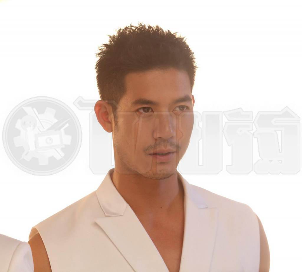 'พี่เวียร์' หล่อเข้ม 'เบลล่า' กดไลน์มั้ยจ๊ะ