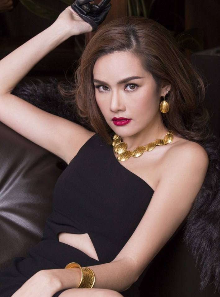 หญิง-รฐา โพธิ์งาม @ AROUND Magazine issue 52 July 2014