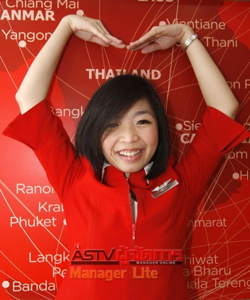 ชาวเน็ตเปรียบเทียบ เลดี้ดาด้านางฟ้าAirAsia แซบมาแรงคล้าย กาก้า