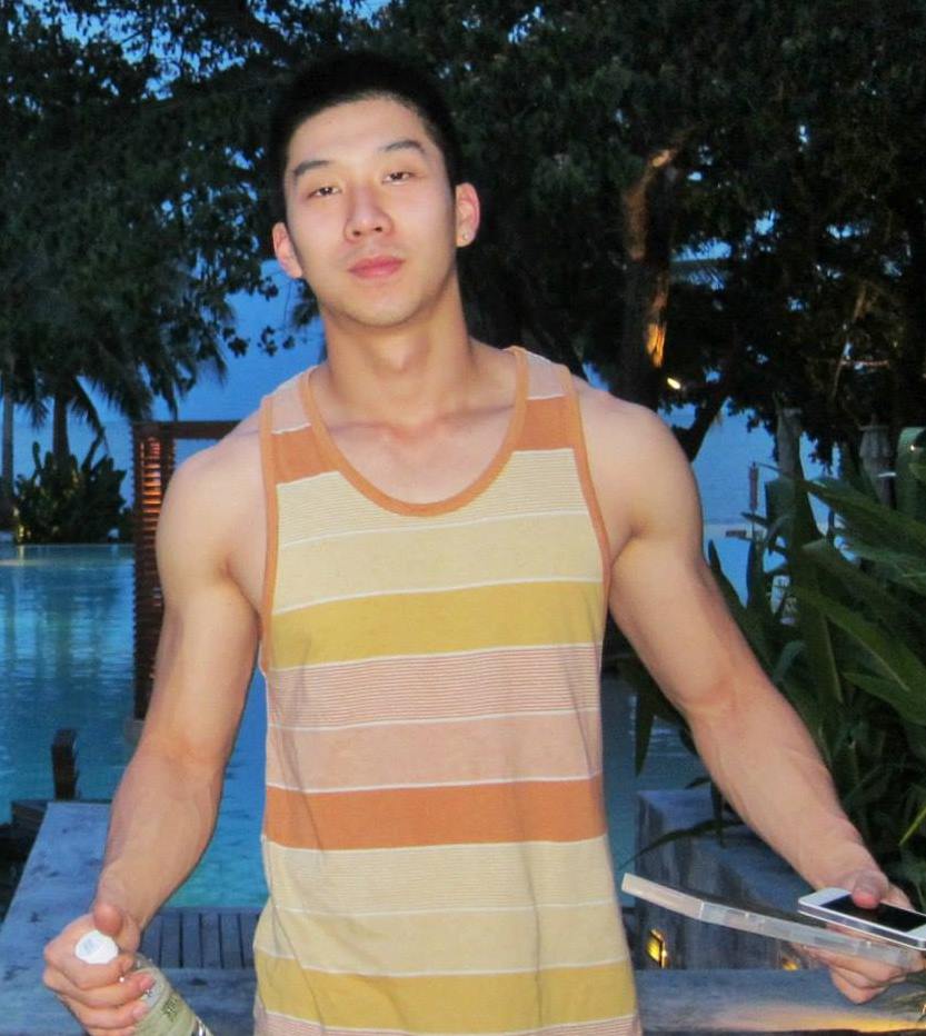 รุท หนุ่มตี๋ หล่อ ล่ำ