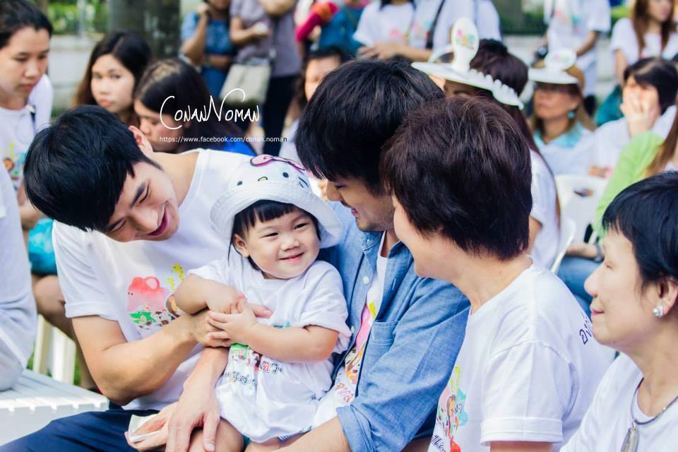 บ้านฉัตรบริรักษ์ คนอะไร หล่อตลกครบสูตร