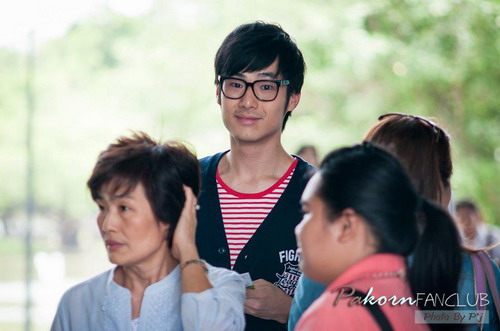 บ้านฉัตรบริรักษ์ คนอะไร หล่อตลกครบสูตร