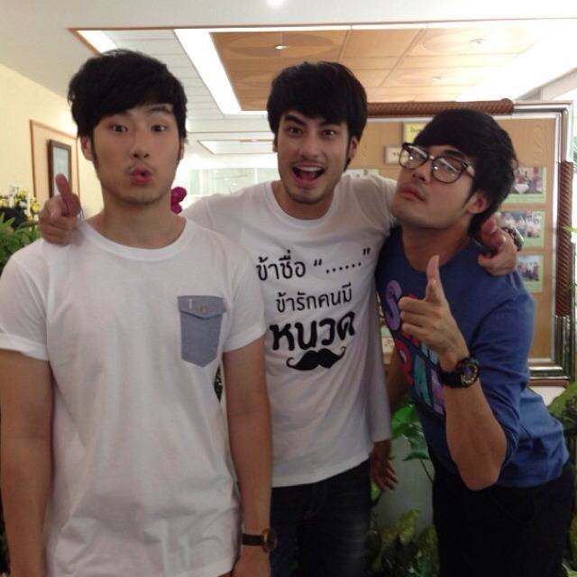 บ้านฉัตรบริรักษ์ คนอะไร หล่อตลกครบสูตร