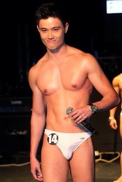 ถอดโชว์เรือนร่าง 511