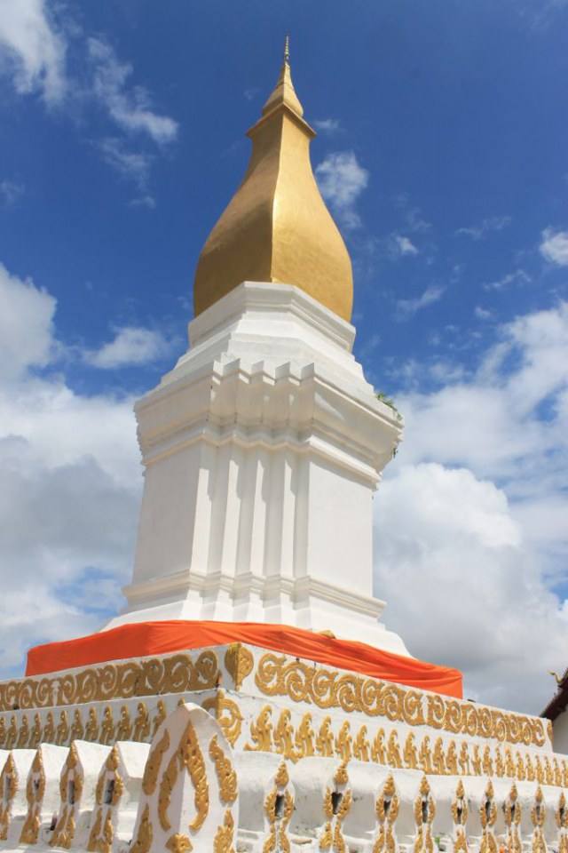 พระธาต์ศรีโคตรบอง