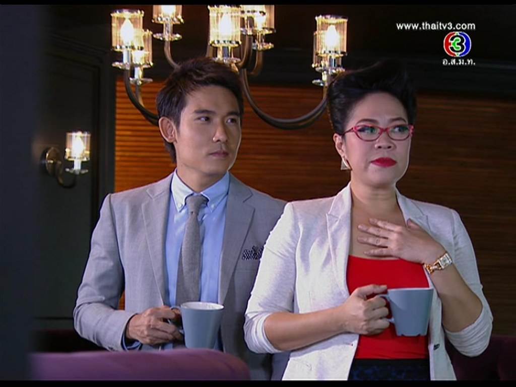 กำปั้นต้องการคนรับผิดชอบ ที่เฮัดให้เขาต้องเป็นแบบนี้, ดาวเคียงเดื่อน