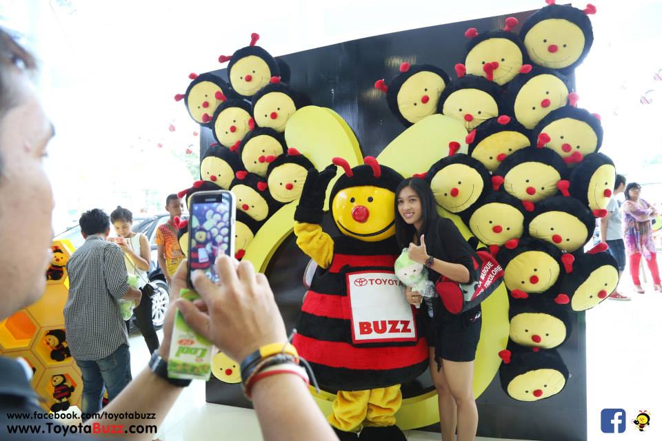 งานปาร์ตี้ส่งท้ายสติ๊กเกอร์ BUZZ