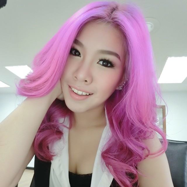 faii amfine กับเทรนด์ผมสีชมพู๊..ชมพู