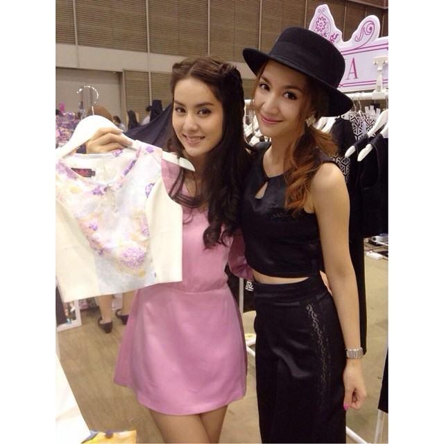 ดารา คนดัง ก็เลือกใส่แบรนด์