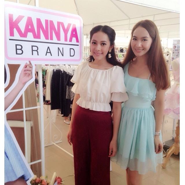 ดารา คนดัง ก็เลือกใส่แบรนด์