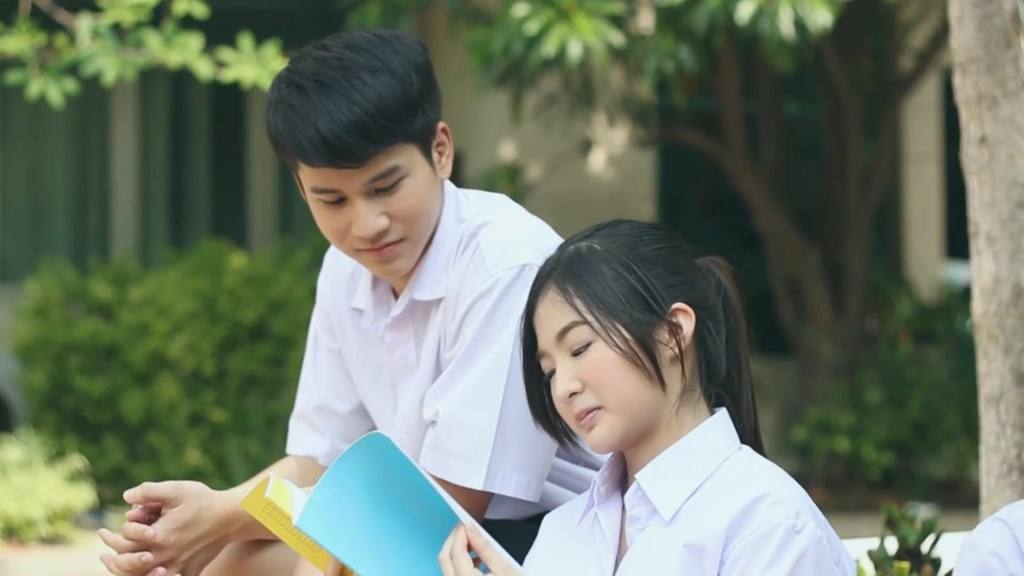 เบิ่งไปเบิ่งมาก็หน้าฮักเน๊าะ คนนี้