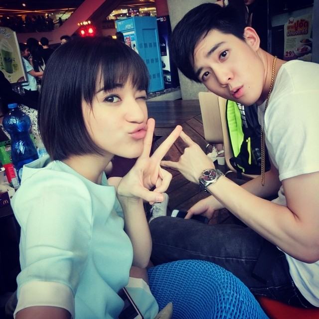 อ๋อชื่อ (วิคเตอร์)นายชัชชวิศ เตชะรักษ์พงศ์) หาfacebokkบ่เจอ